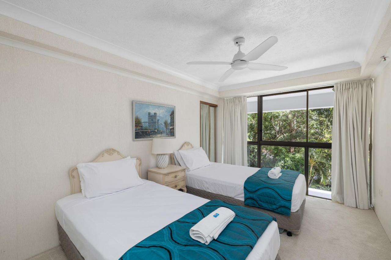 อพาร์ทเมนท์สเจมินี่คอร์ทฮอลิเดย์ Aparthotel โกลด์โคสต์ ภายนอก รูปภาพ