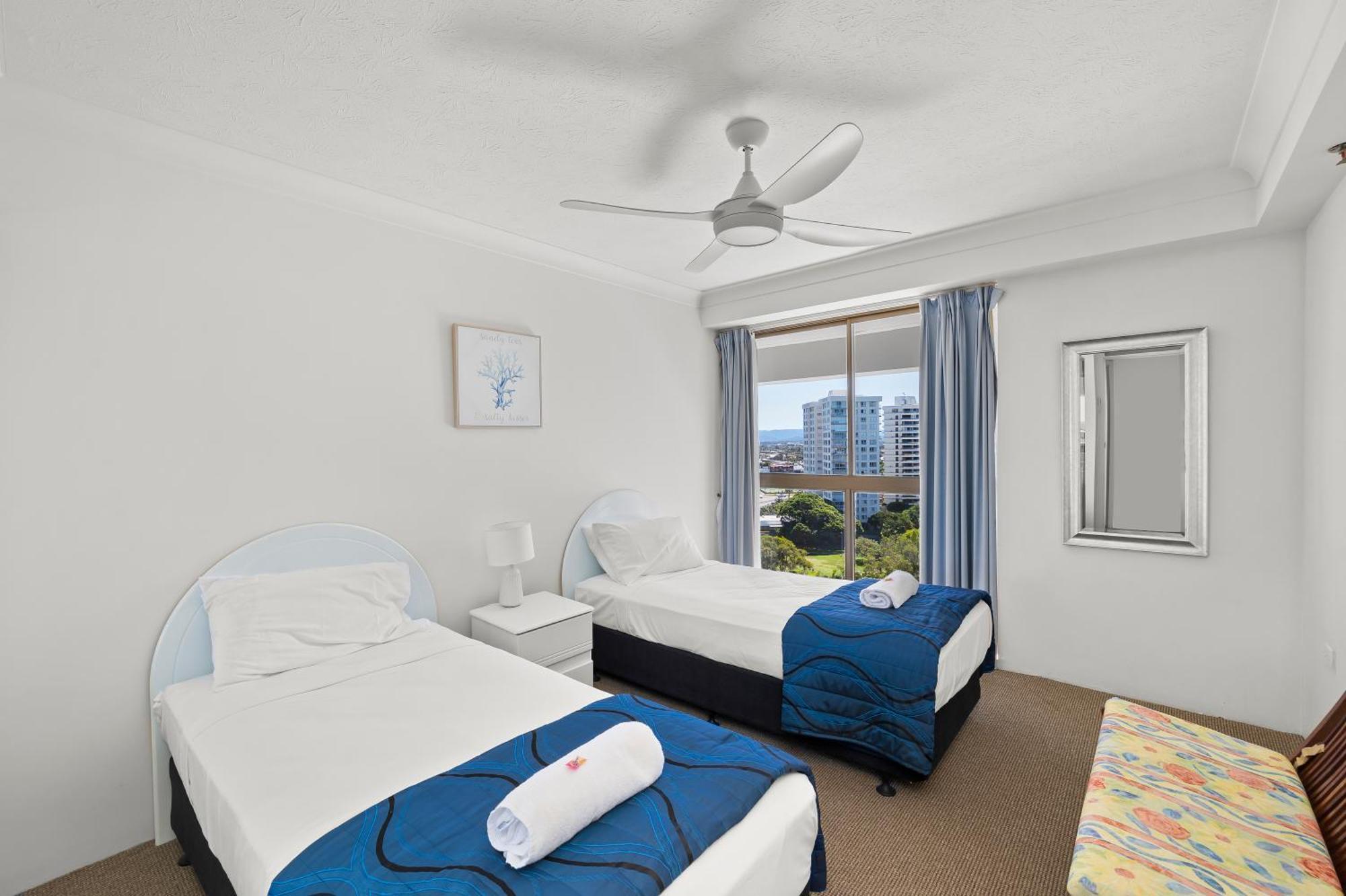 อพาร์ทเมนท์สเจมินี่คอร์ทฮอลิเดย์ Aparthotel โกลด์โคสต์ ภายนอก รูปภาพ